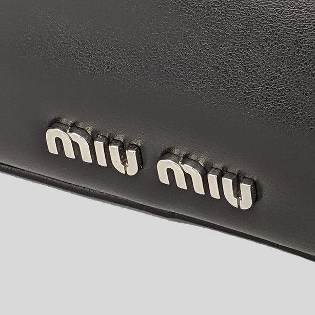 Miu Miu Marsupio Small Camera Crossbody / Belt Bag Black RS-5BL013