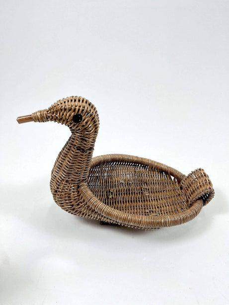 Wicker Swan Holder - Walnut