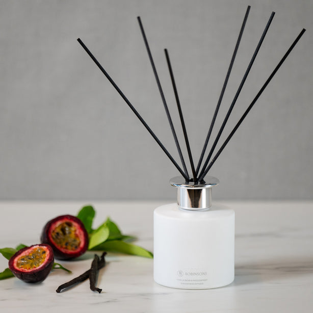 Robinsons Vanilla Bean & Passionfruit Reed Diffuser 200ml